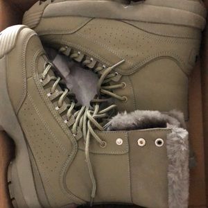 Fila olive green boots